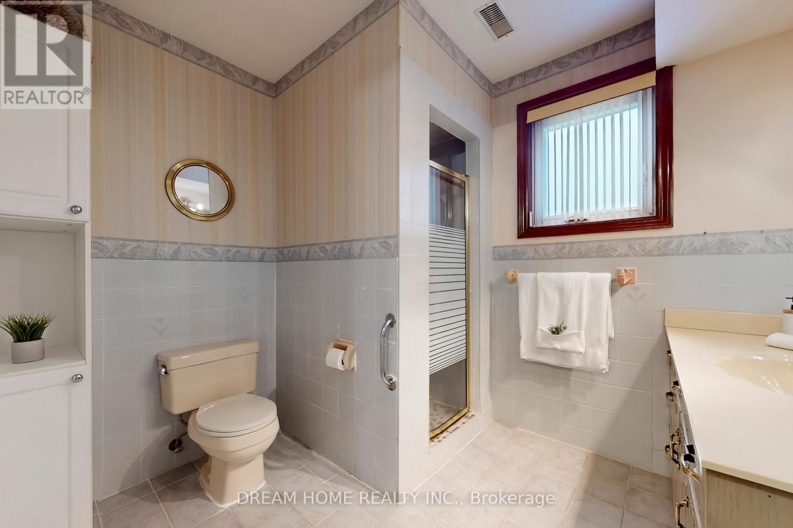 7737 Mount Carmel Boulevard, Niagara Falls, Ontario  L2H 2Y3 - Photo 32 - X12554428