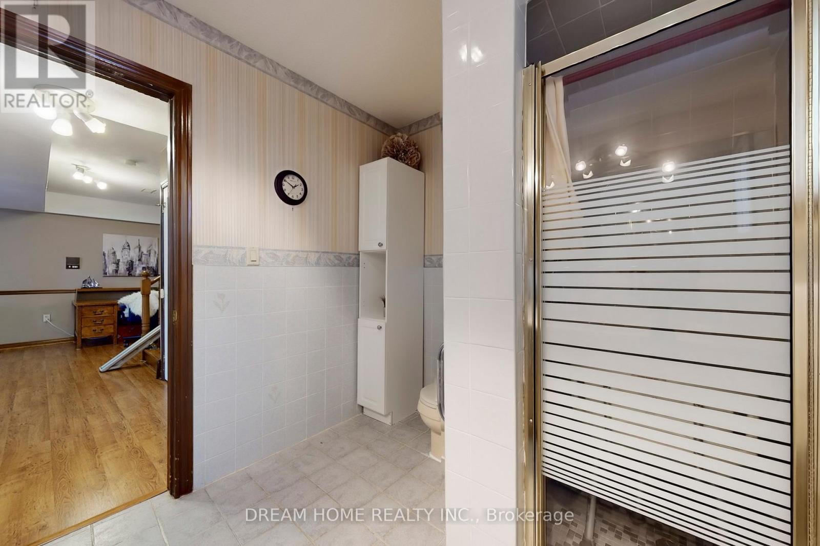 7737 Mount Carmel Boulevard, Niagara Falls, Ontario  L2H 2Y3 - Photo 33 - X12554428