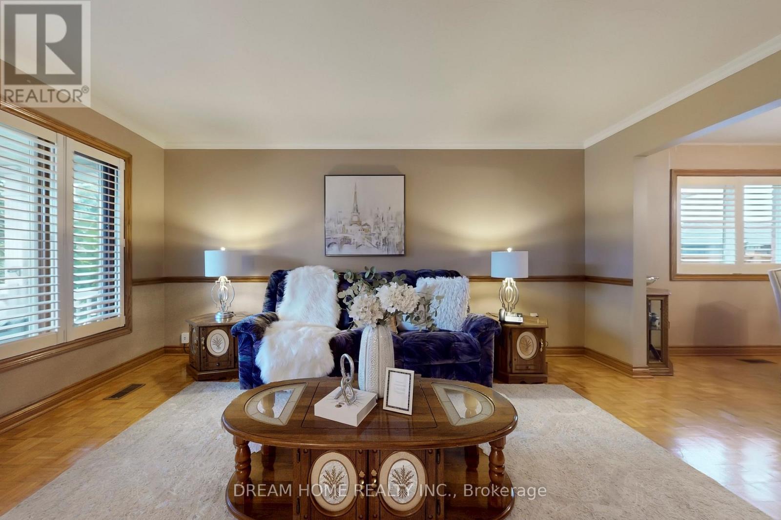 7737 Mount Carmel Boulevard, Niagara Falls, Ontario  L2H 2Y3 - Photo 4 - X12554428