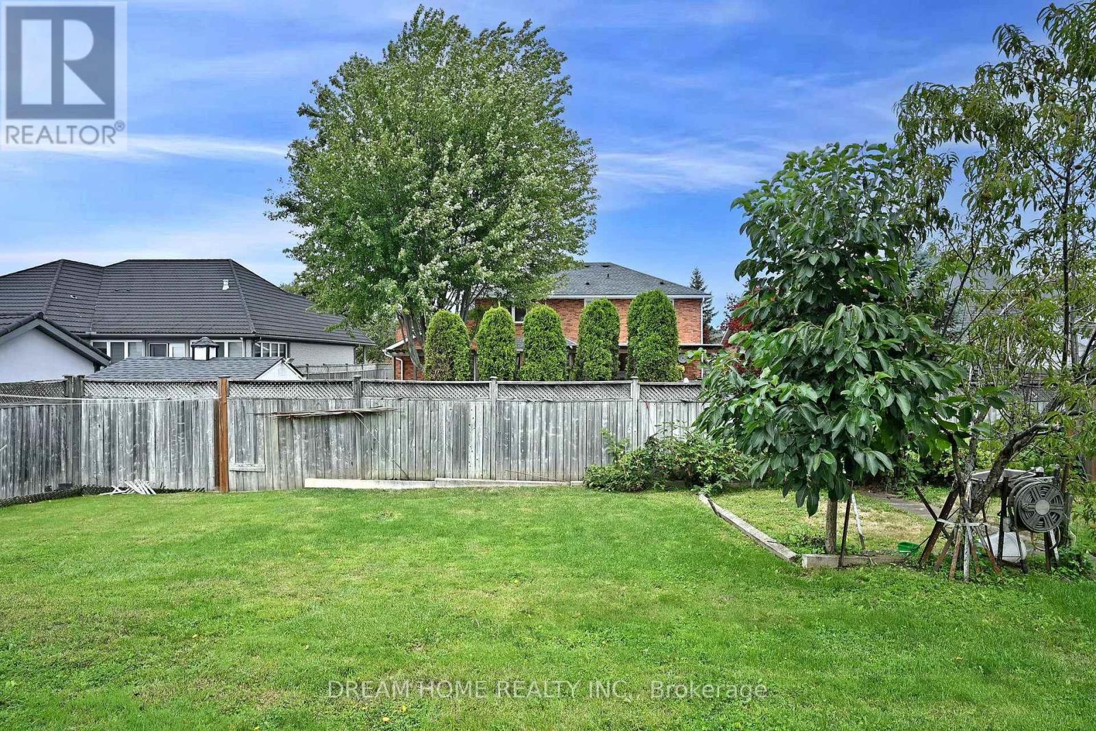 7737 Mount Carmel Boulevard, Niagara Falls, Ontario  L2H 2Y3 - Photo 43 - X12554428
