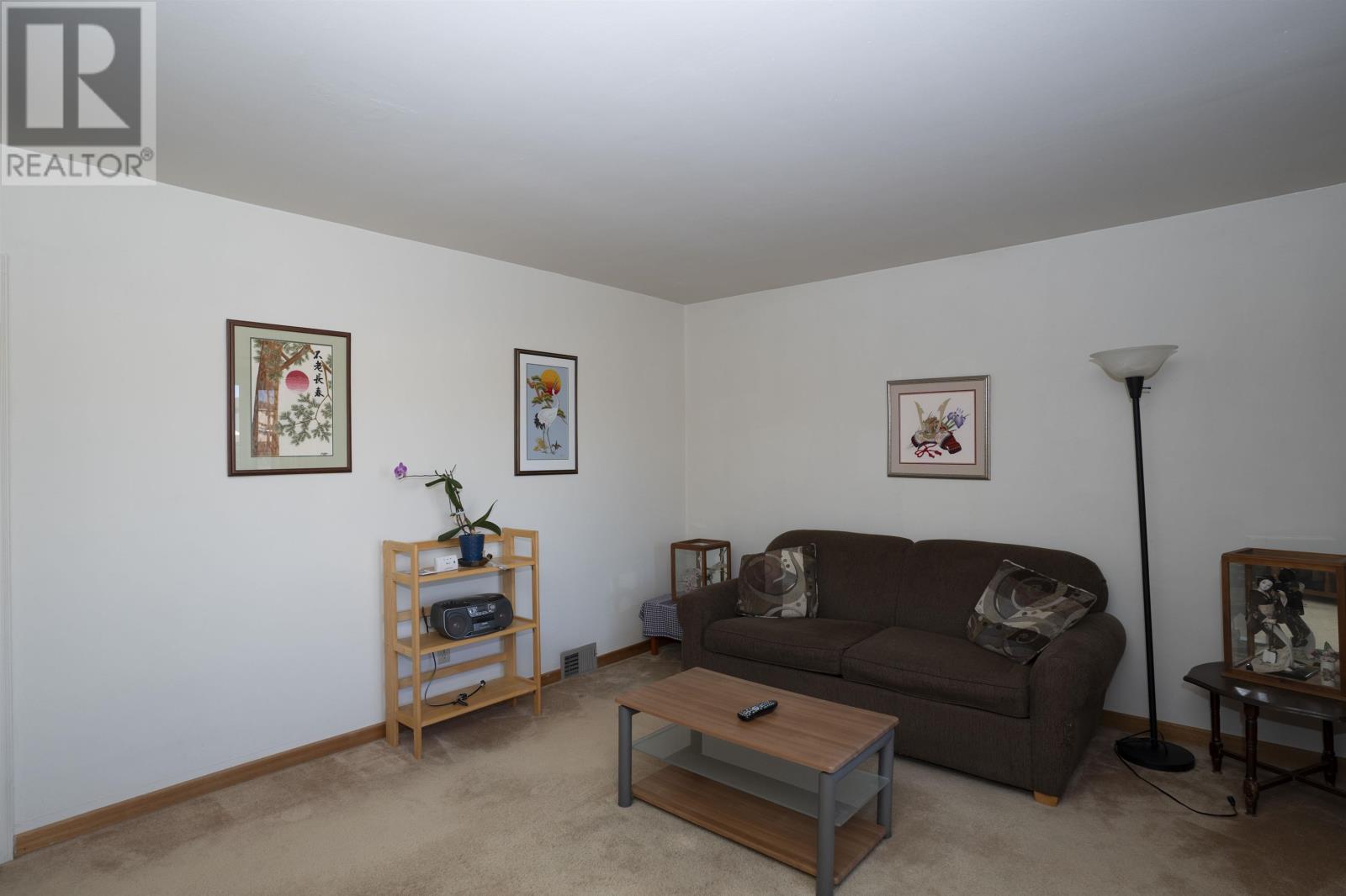 2030 Murray Ave, Thunder Bay, Ontario P7E 5B1 - Photo 4 - TB253498