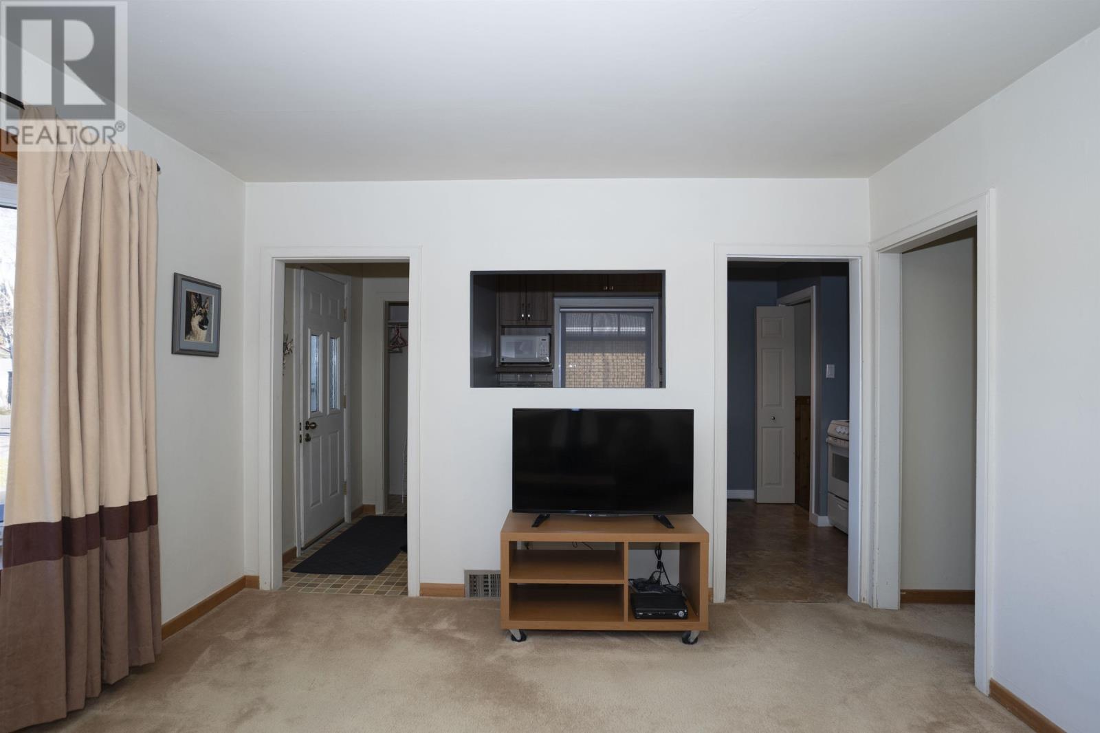 2030 Murray Ave, Thunder Bay, Ontario P7E 5B1 - Photo 5 - TB253498