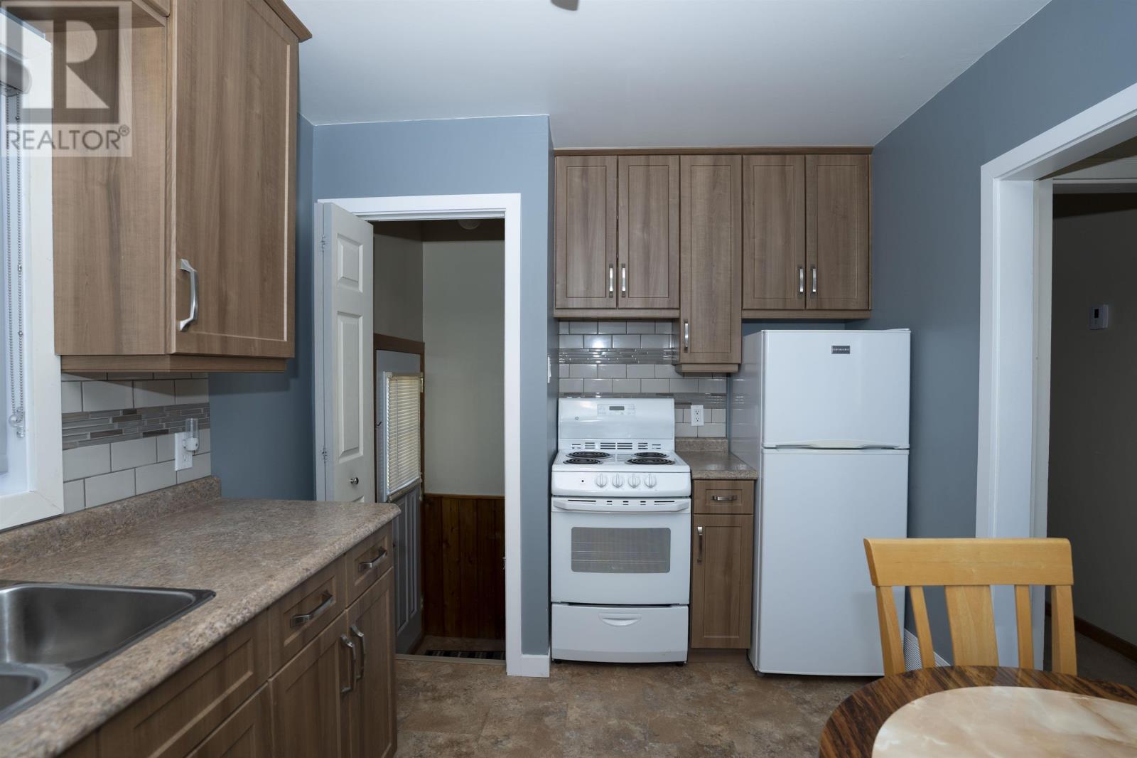 2030 Murray Ave, Thunder Bay, Ontario P7E 5B1 - Photo 9 - TB253498