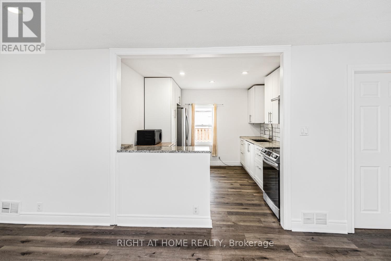 6385 Crawford Street, Niagara Falls, Ontario  L2E 5Y9 - Photo 13 - X12554468