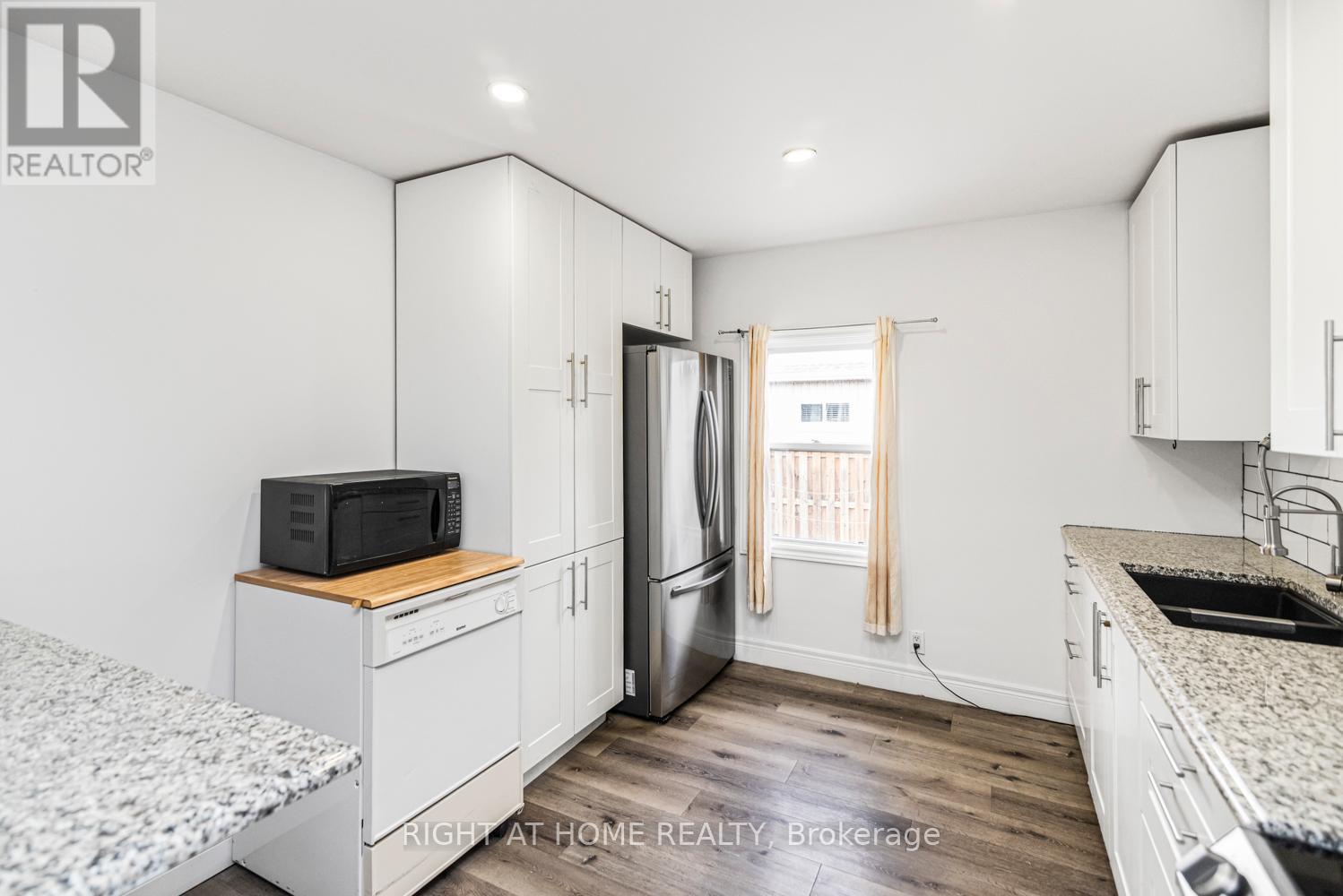 6385 Crawford Street, Niagara Falls, Ontario  L2E 5Y9 - Photo 14 - X12554468