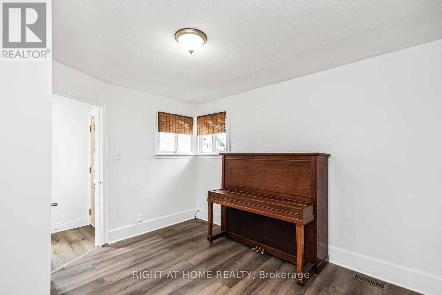 6385 Crawford Street, Niagara Falls, Ontario  L2E 5Y9 - Photo 19 - X12554468