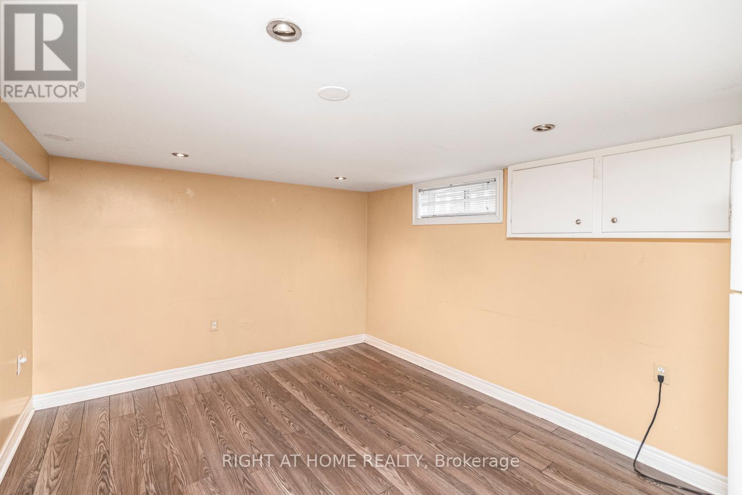 6385 Crawford Street, Niagara Falls, Ontario  L2E 5Y9 - Photo 32 - X12554468