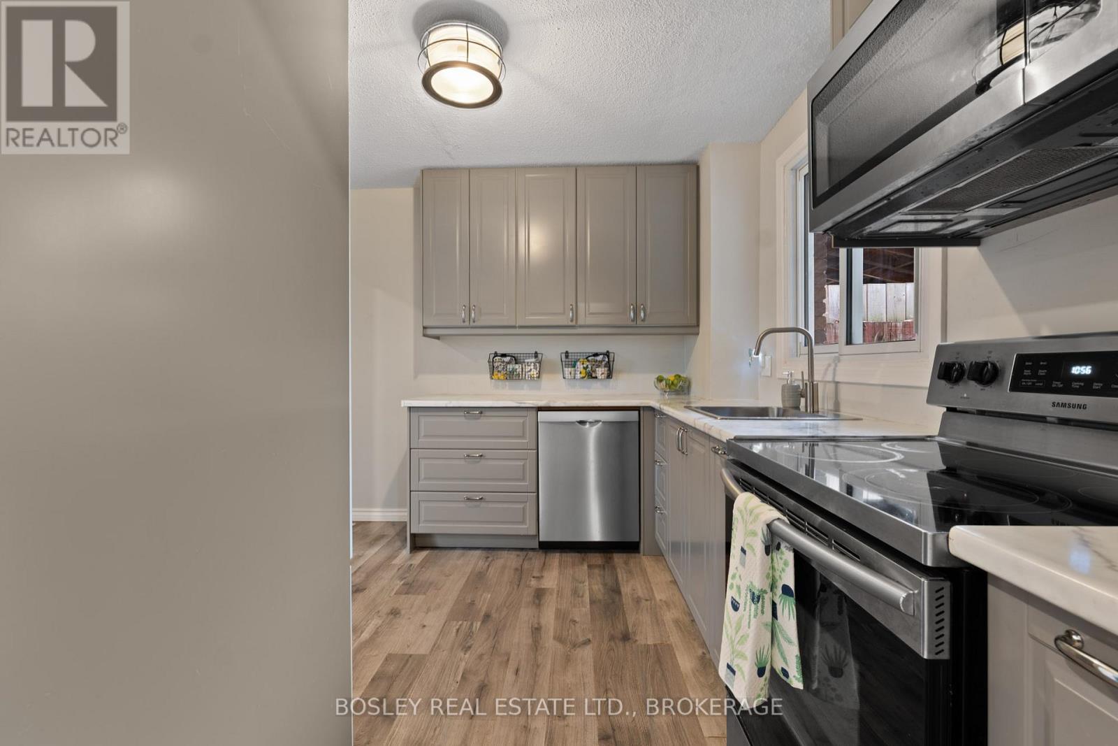 26 Allan Drive, St. Catharines, Ontario  L2N 5S5 - Photo 11 - X12554586