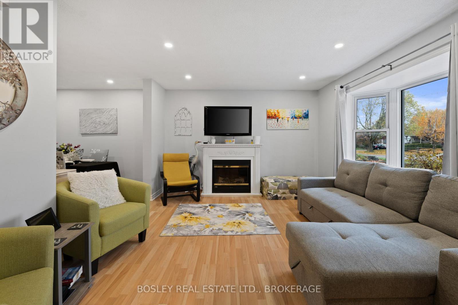 26 Allan Drive, St. Catharines, Ontario  L2N 5S5 - Photo 4 - X12554586