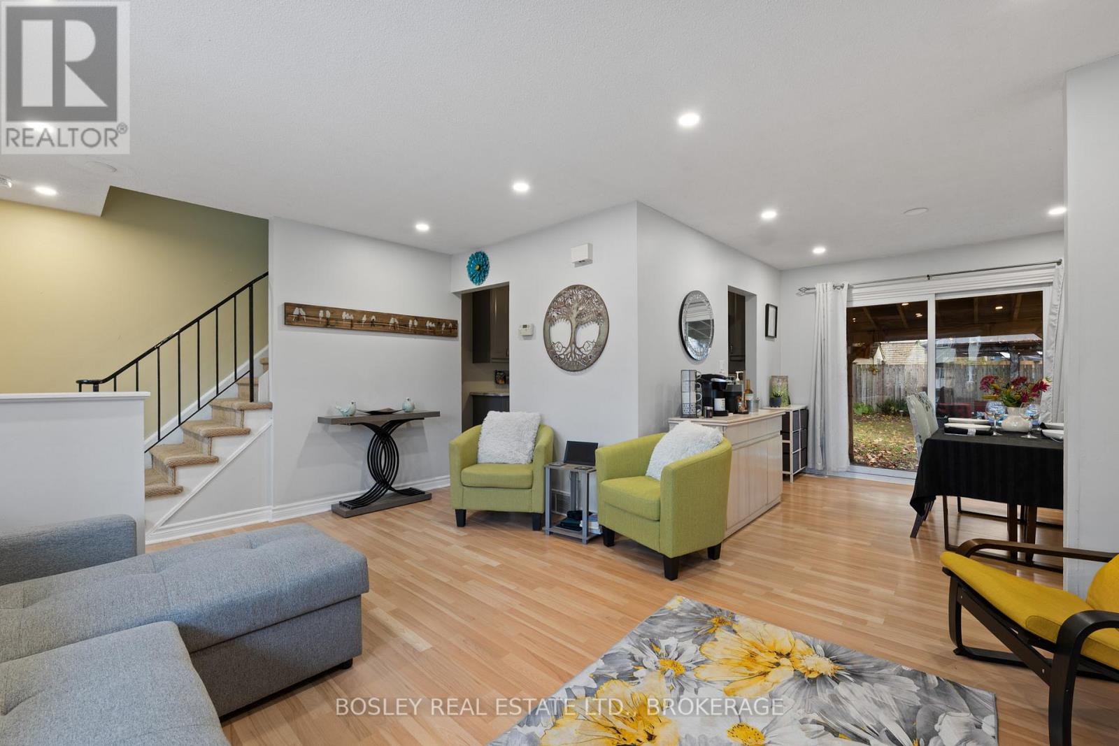 26 Allan Drive, St. Catharines, Ontario  L2N 5S5 - Photo 6 - X12554586