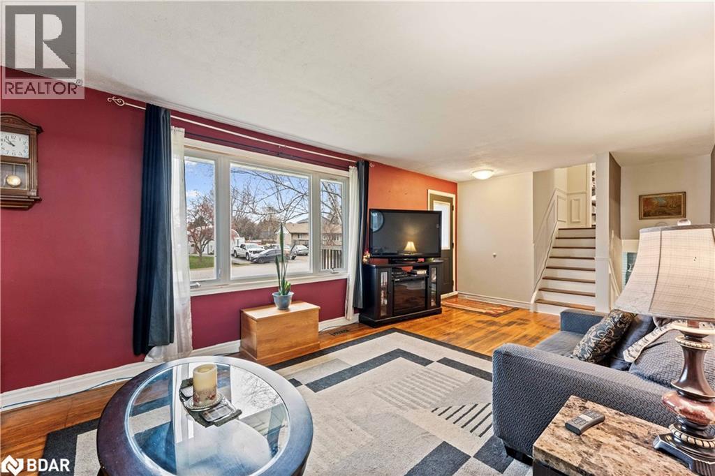 246 Calford Street, Angus, Ontario  L0M 1B0 - Photo 12 - 40787814