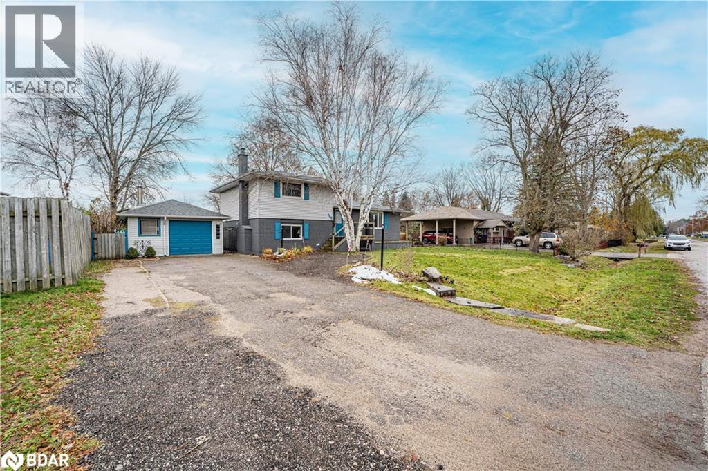 246 Calford Street, Angus, Ontario  L0M 1B0 - Photo 3 - 40787814