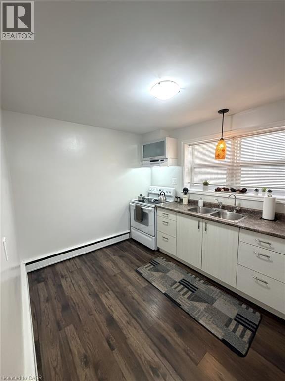 1-24 Gildner Street, Kitchener, Ontario  N2G 2H3 - Photo 3 - 40789027