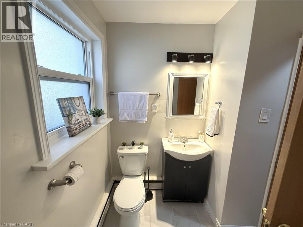 1-24 Gildner Street, Kitchener, Ontario  N2G 2H3 - Photo 9 - 40789027