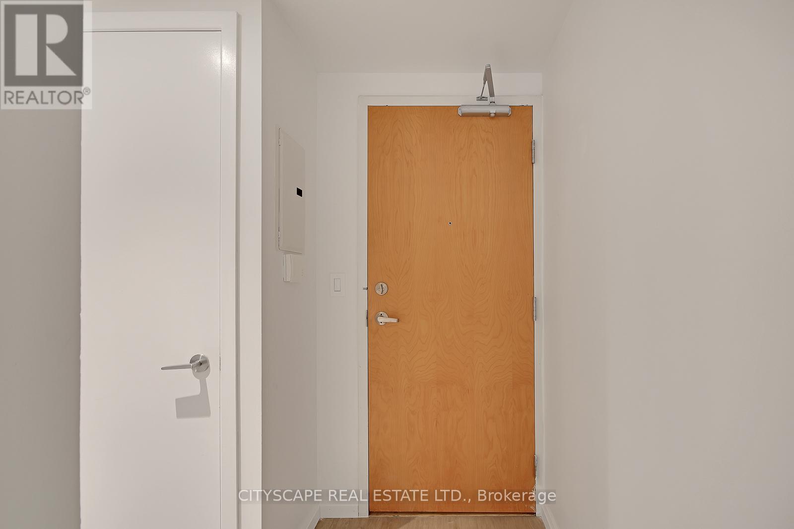 530 - 36 Blue Jays Way, Toronto, Ontario M5V 3T3 - Photo 3 - C12549282