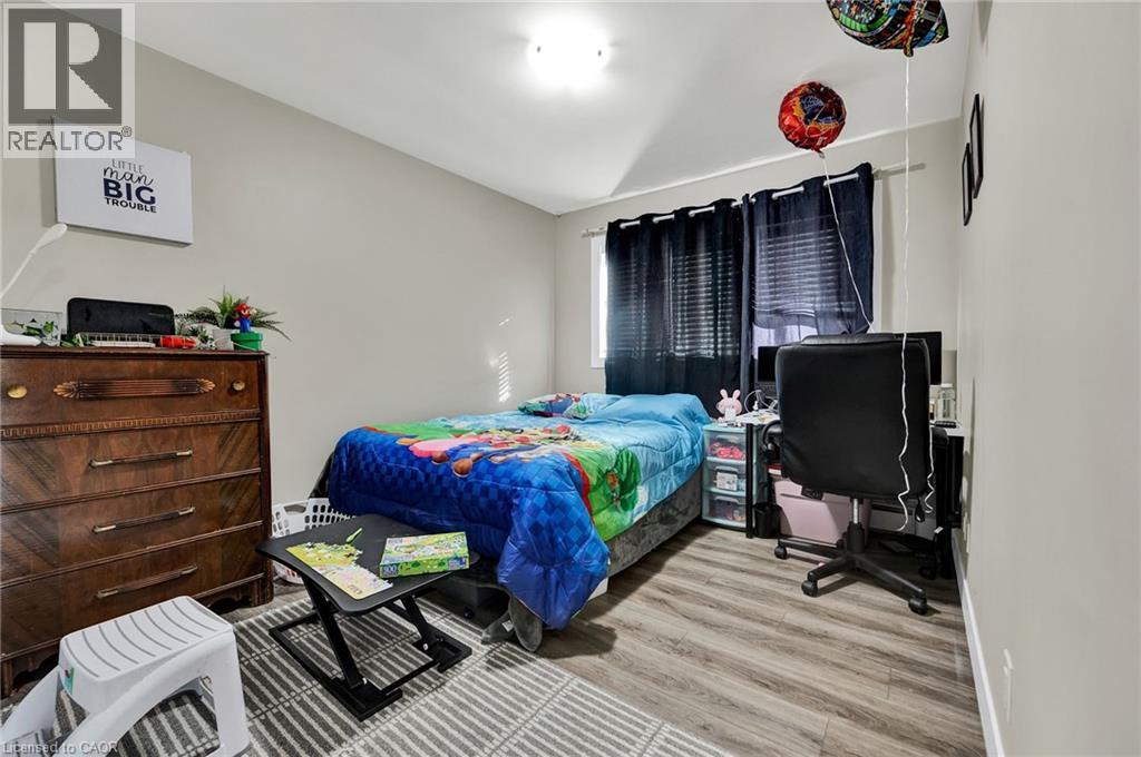 219 Sixth Avenue, Kitchener, Ontario  N2C 1R2 - Photo 9 - 40788722