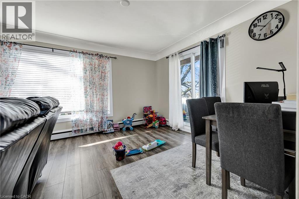 219 Sixth Avenue, Kitchener, Ontario  N2C 1R2 - Photo 15 - 40788722