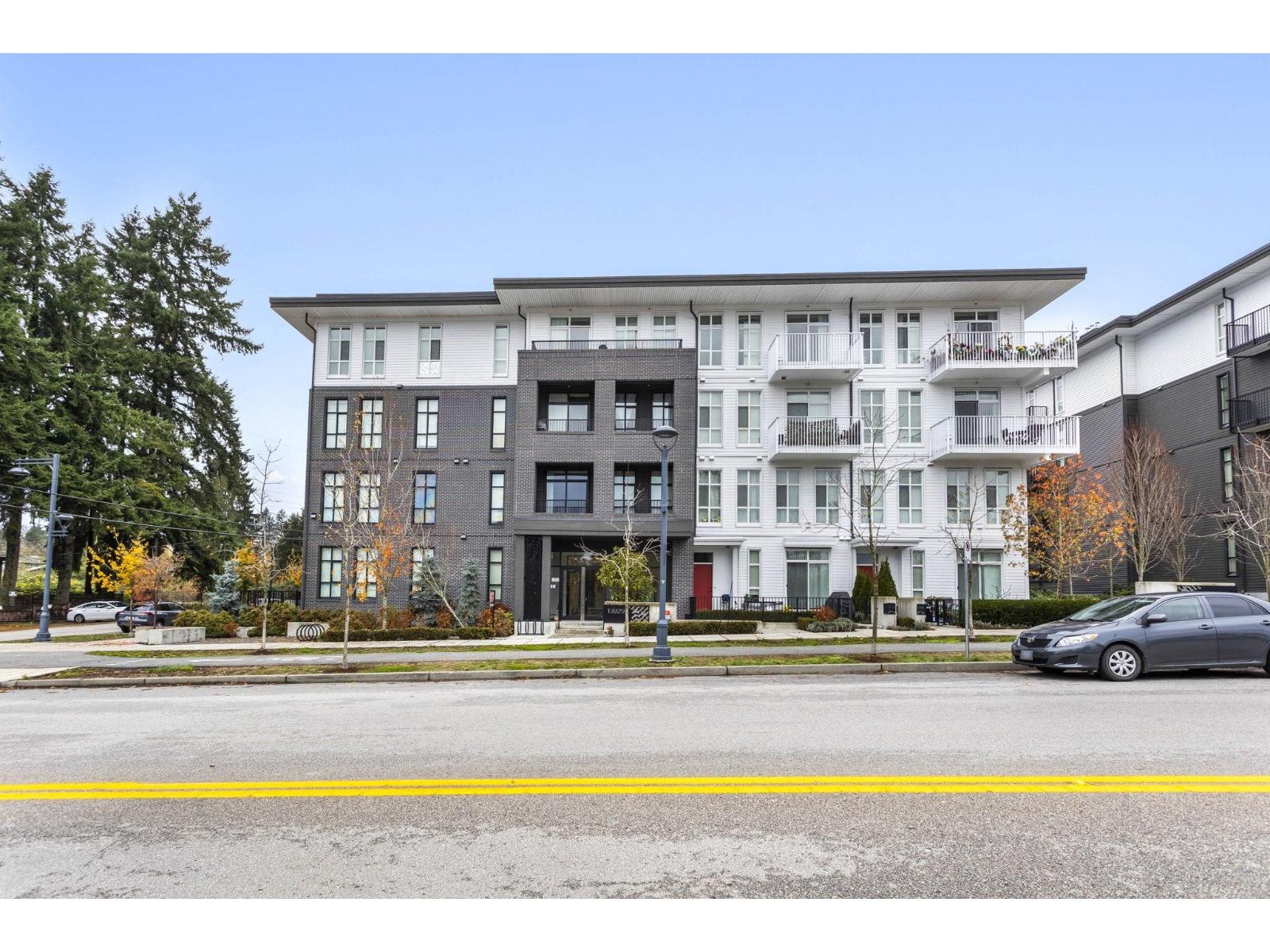 409 13929 105 BLVD, Surrey, British Columbia