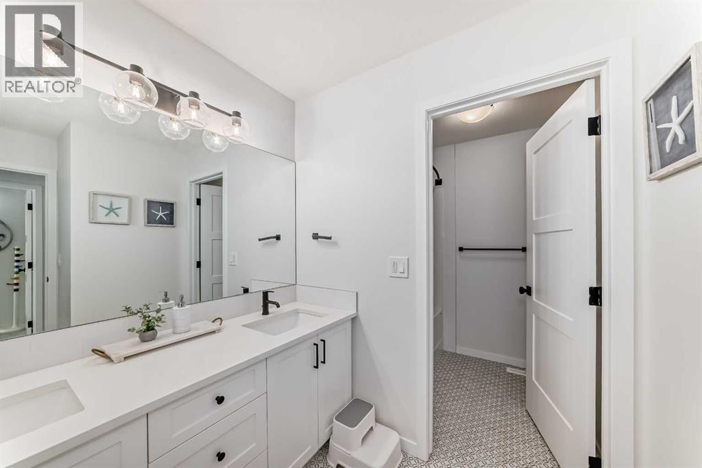 12 West Grove Link Sw, Calgary, Alberta  T3H 6E3 - Photo 23 - A2269918