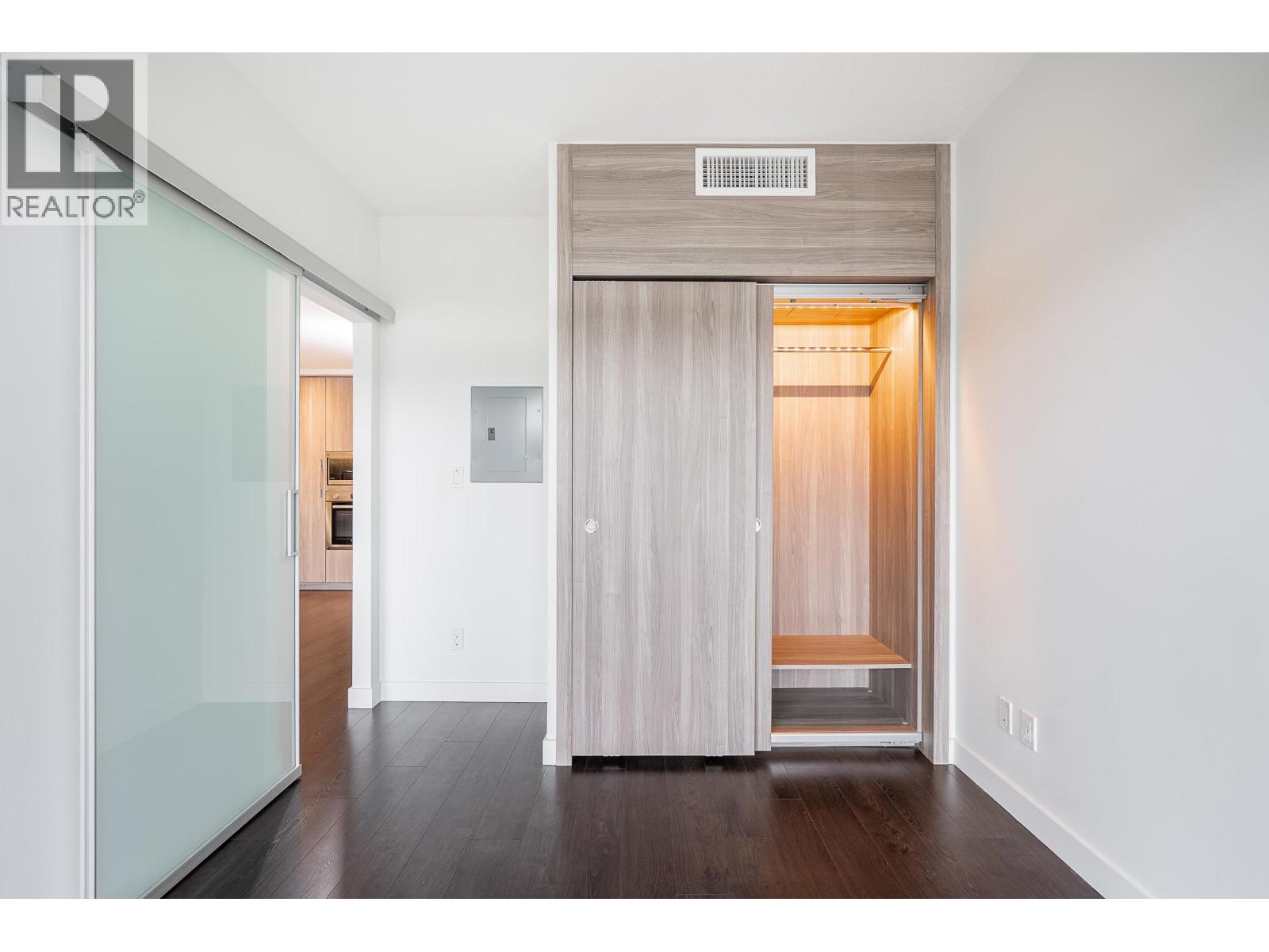 306 4730 Lougheed Highway, Burnaby, British Columbia  V5C 0M9 - Photo 8 - R3068240