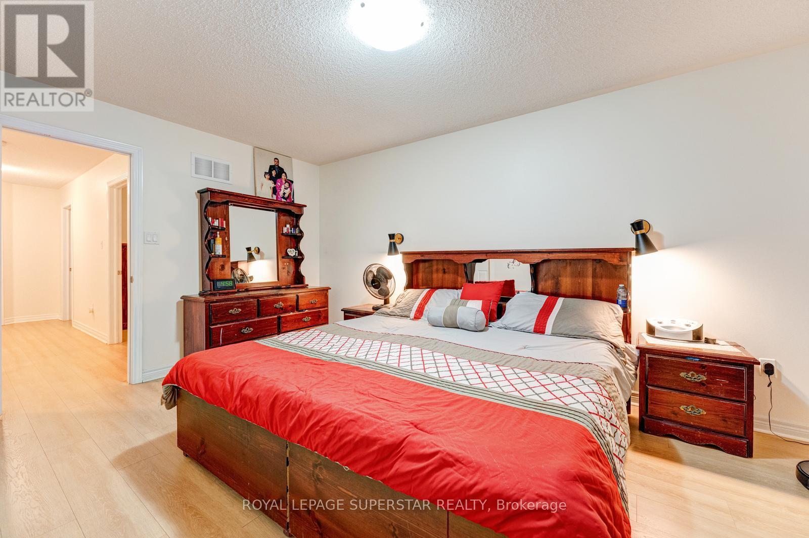 22 Merrickville Way, Brampton, Ontario  L6Y 0V5 - Photo 27 - W12544418