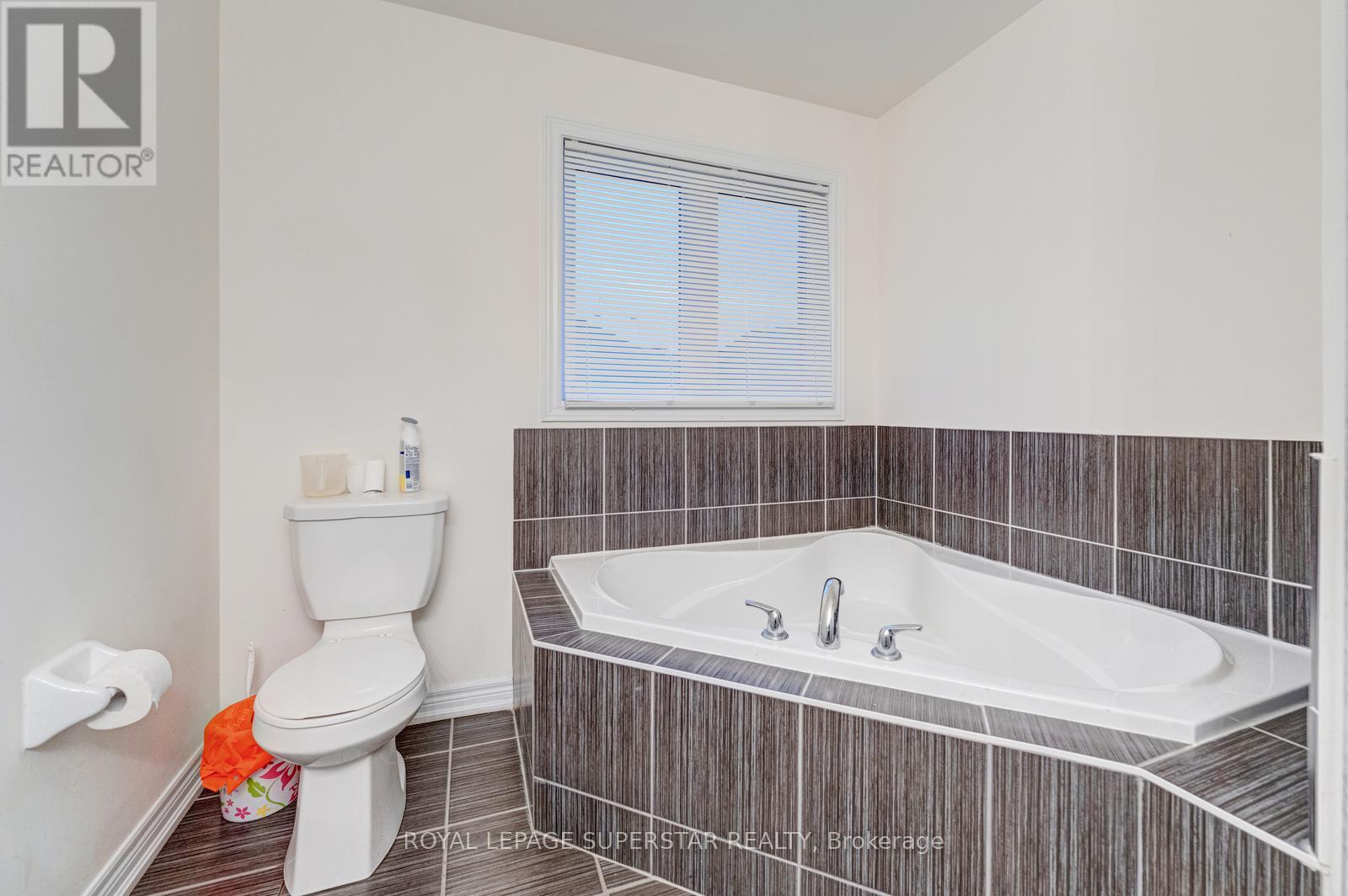 22 Merrickville Way, Brampton, Ontario  L6Y 0V5 - Photo 32 - W12544418