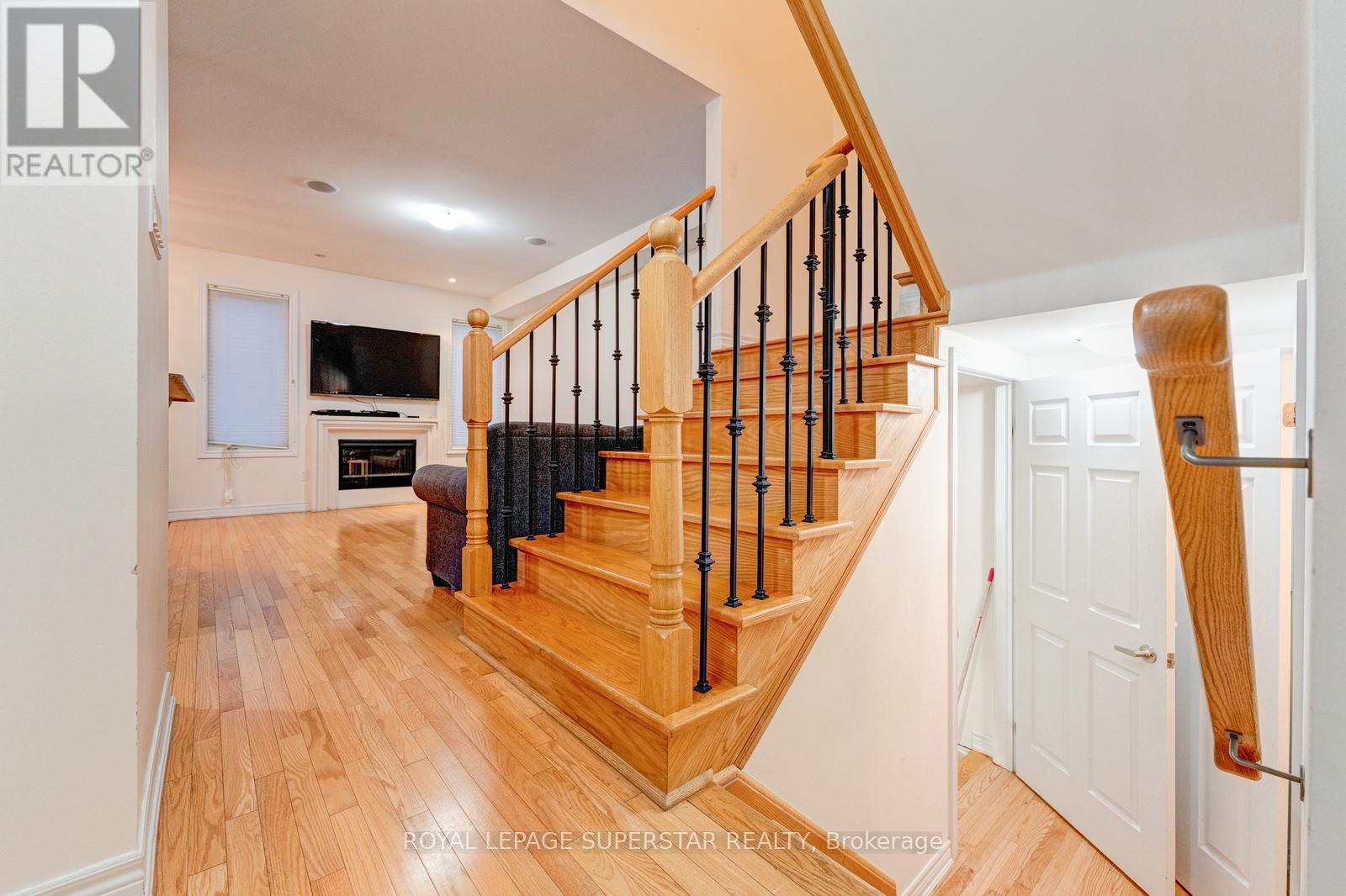 22 Merrickville Way, Brampton, Ontario  L6Y 0V5 - Photo 11 - W12544418