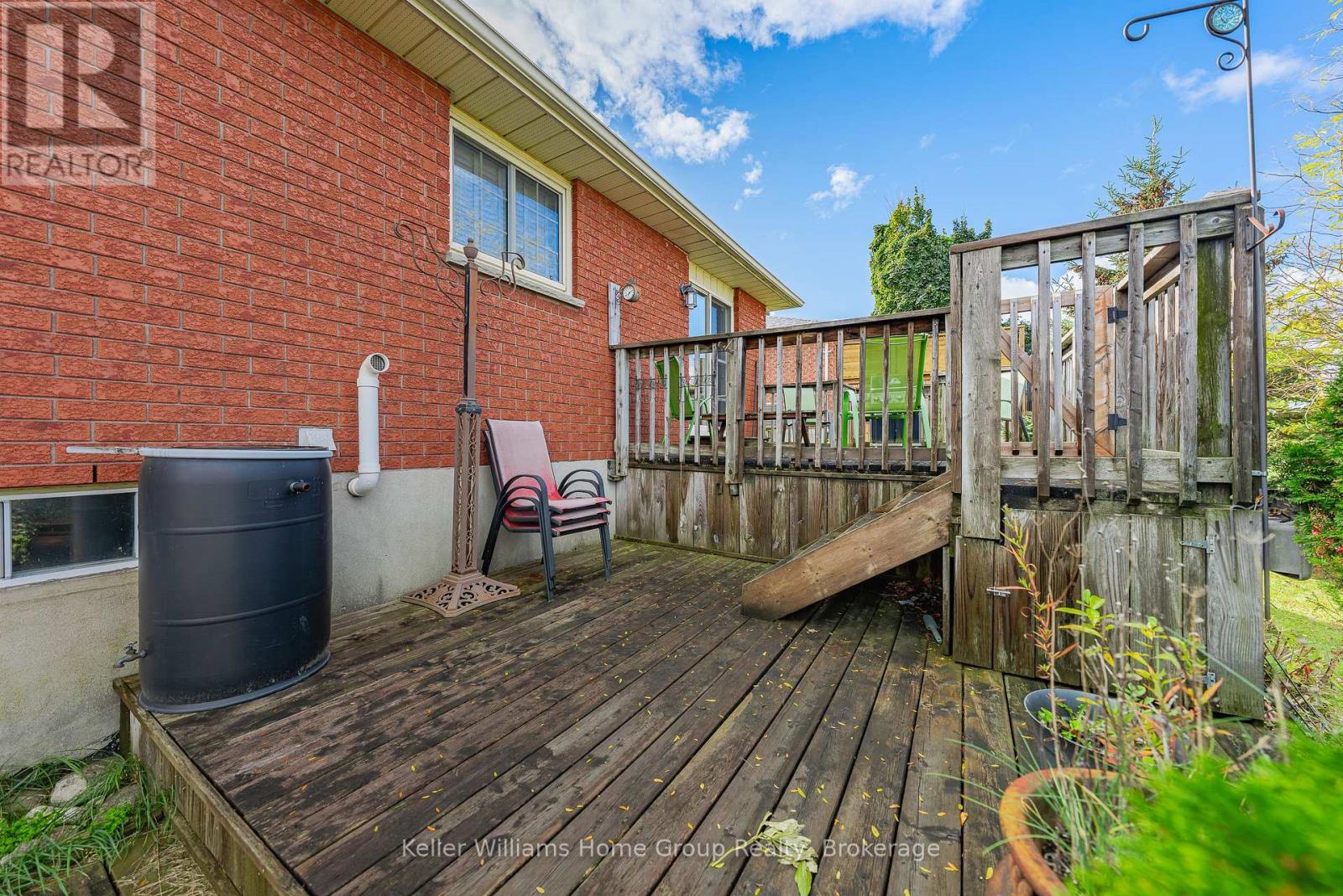 423 King Street E, Wellington North, Ontario  N0G 2L2 - Photo 36 - X12554192
