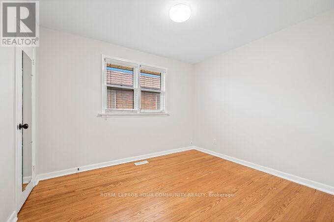 4 Windsor Road, Toronto, Ontario M9R 3E9 - Photo 12 - W12550808