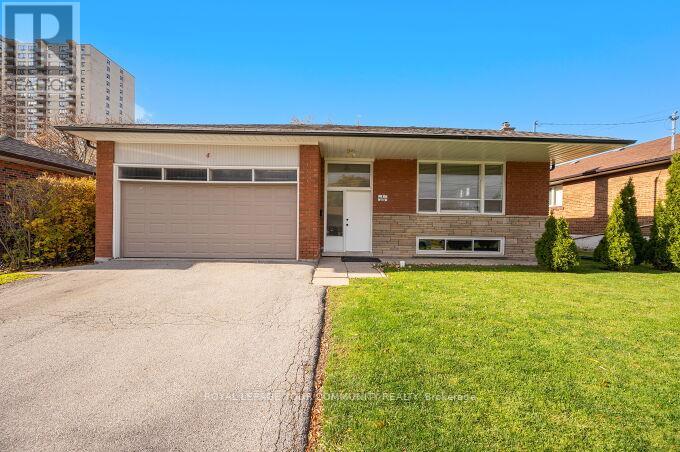 4 Windsor Road, Toronto, Ontario M9R 3E9 - Photo 2 - W12550808