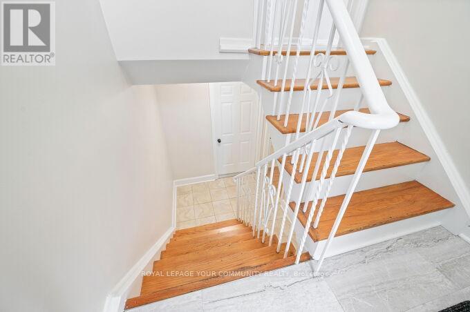 4 Windsor Road, Toronto, Ontario M9R 3E9 - Photo 21 - W12550808