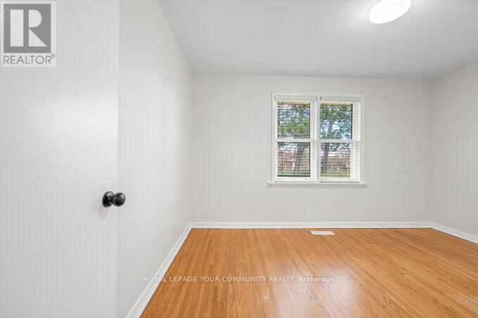 4 Windsor Road, Toronto, Ontario M9R 3E9 - Photo 17 - W12550808