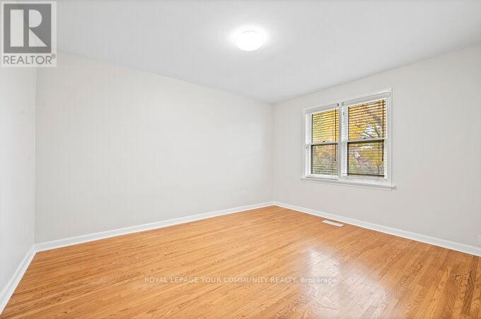 4 Windsor Road, Toronto, Ontario M9R 3E9 - Photo 13 - W12550808