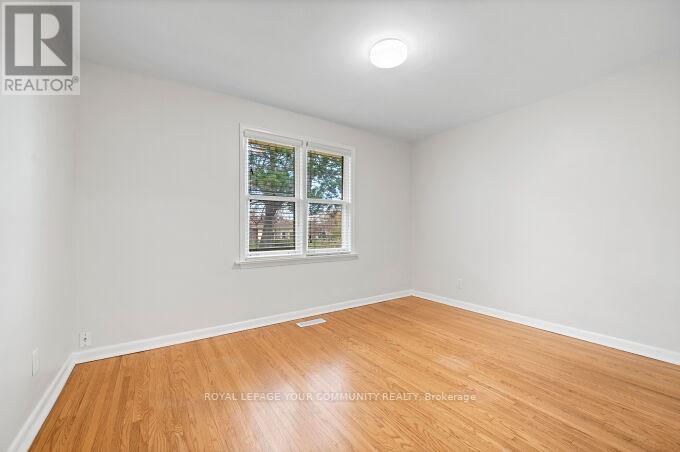 4 Windsor Road, Toronto, Ontario M9R 3E9 - Photo 15 - W12550808