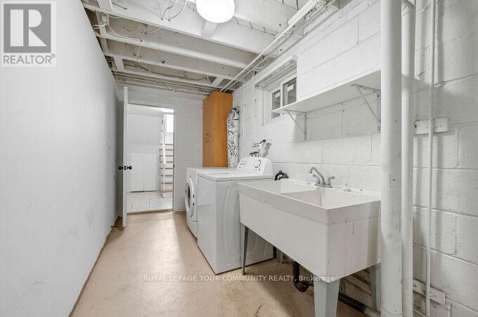 4 Windsor Road, Toronto, Ontario M9R 3E9 - Photo 31 - W12550808