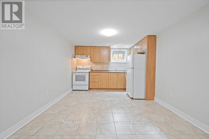 4 Windsor Road, Toronto, Ontario M9R 3E9 - Photo 25 - W12550808