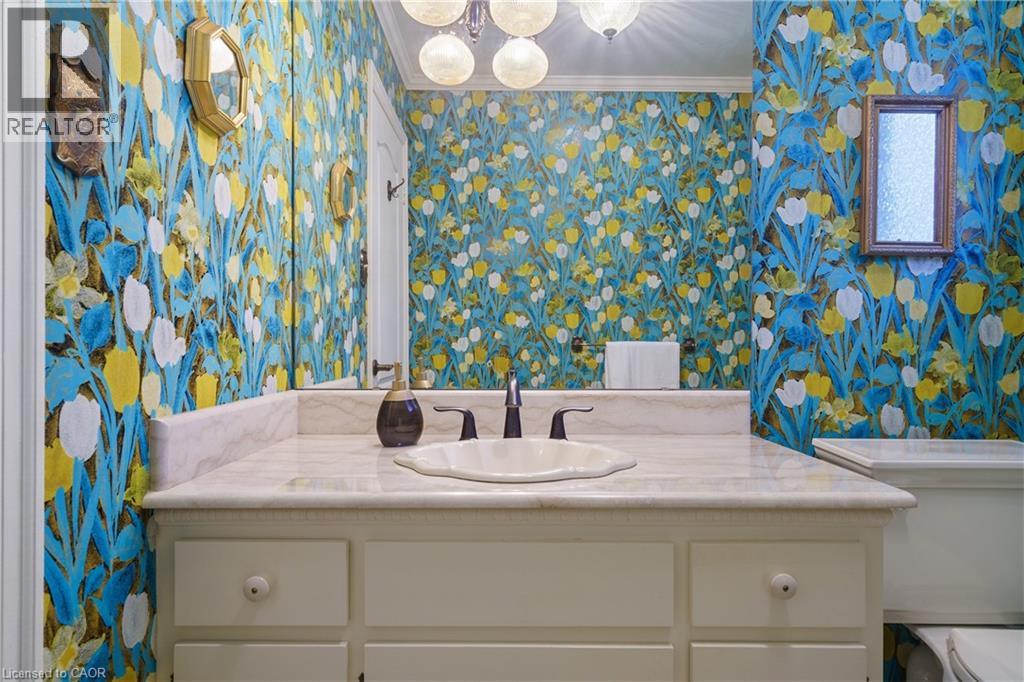 2 Walnut Grove, Dundas, Ontario L9H 3M4 - Photo 29 - 40788881