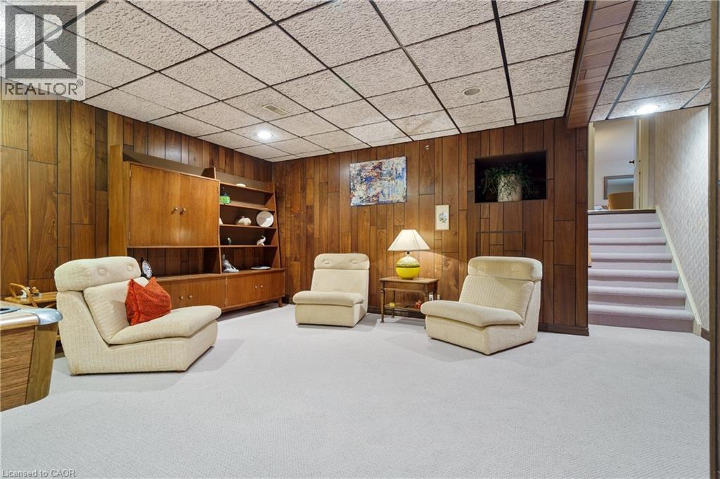 2 Walnut Grove, Dundas, Ontario L9H 3M4 - Photo 34 - 40788881