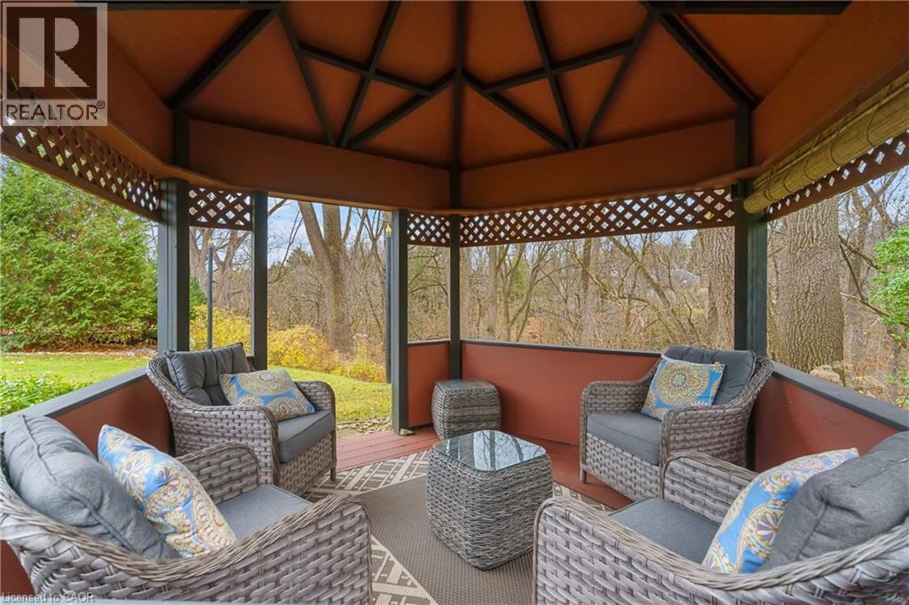 2 Walnut Grove, Dundas, Ontario L9H 3M4 - Photo 44 - 40788881