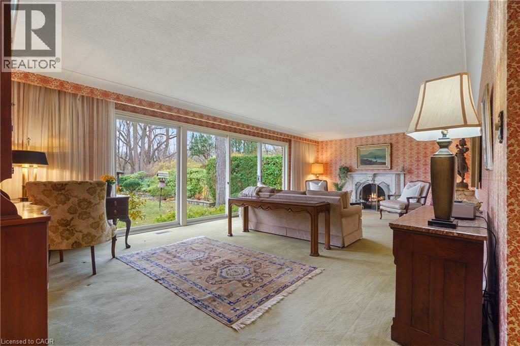 2 Walnut Grove, Dundas, Ontario L9H 3M4 - Photo 6 - 40788881