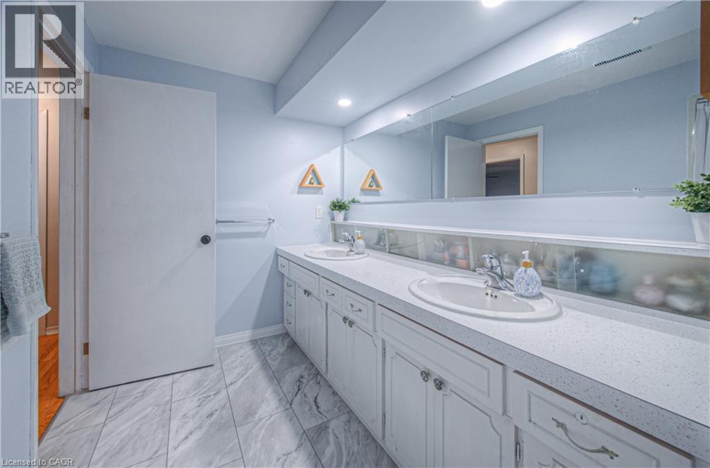 148 Strathcona Crescent, Kitchener, Ontario N2B 2W9 - Photo 28 - 40788730