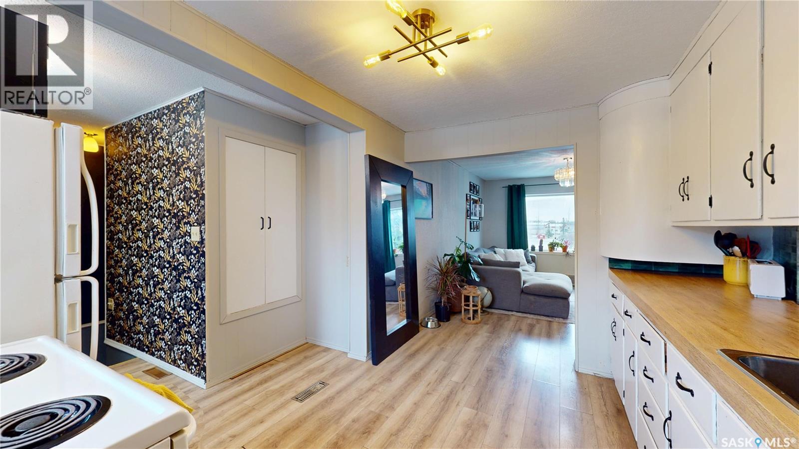 105 Railway Avenue, Wawota, Saskatchewan  S0G 5A0 - Photo 15 - SK022518