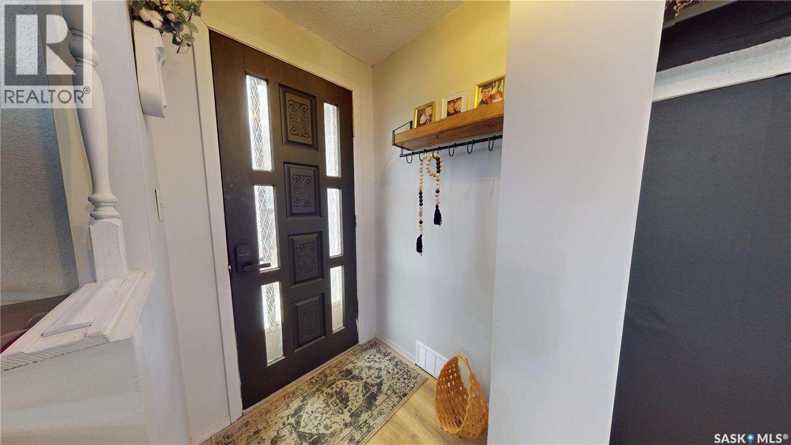 105 Railway Avenue, Wawota, Saskatchewan  S0G 5A0 - Photo 23 - SK022518