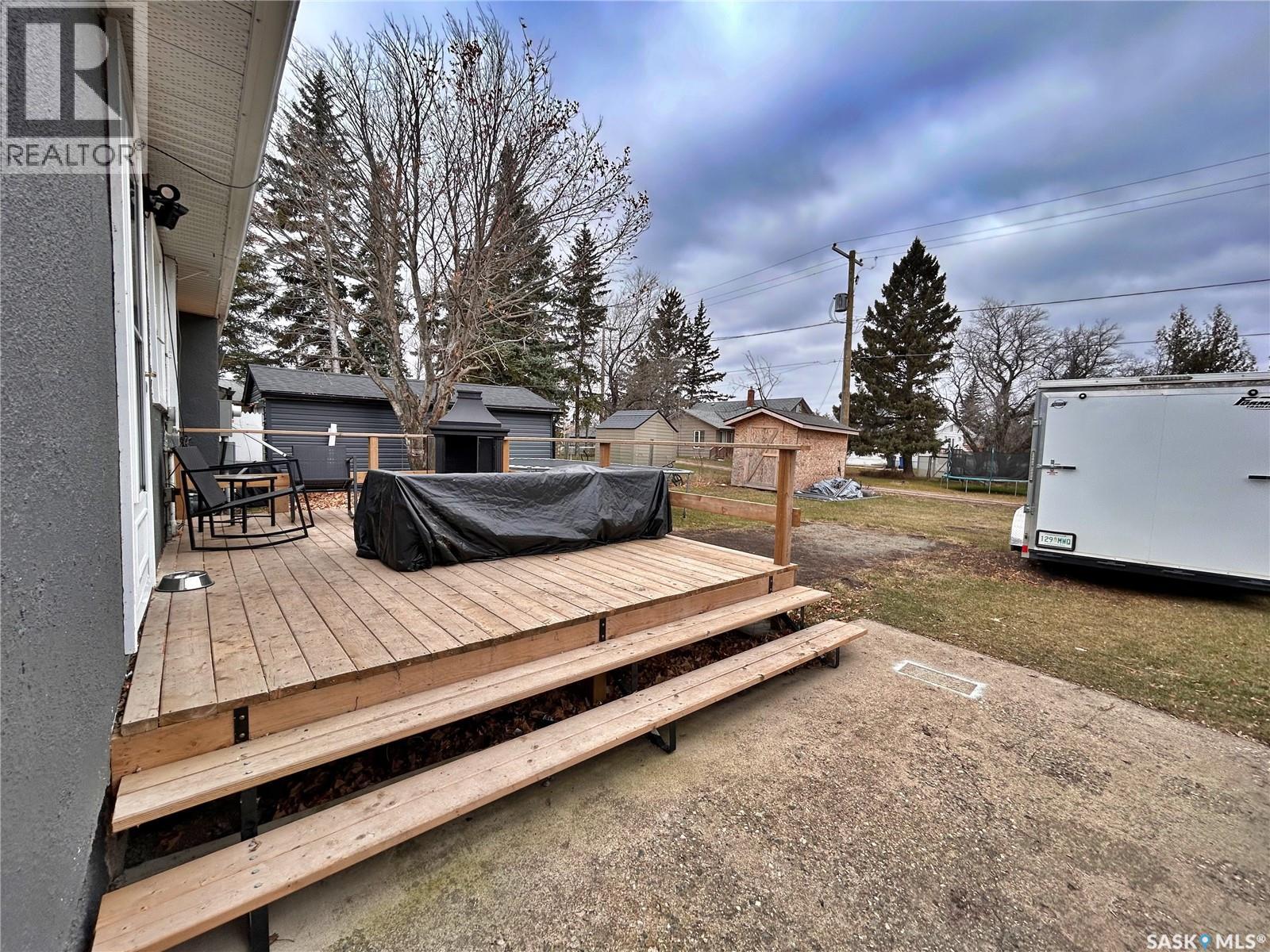 105 Railway Avenue, Wawota, Saskatchewan  S0G 5A0 - Photo 2 - SK022518