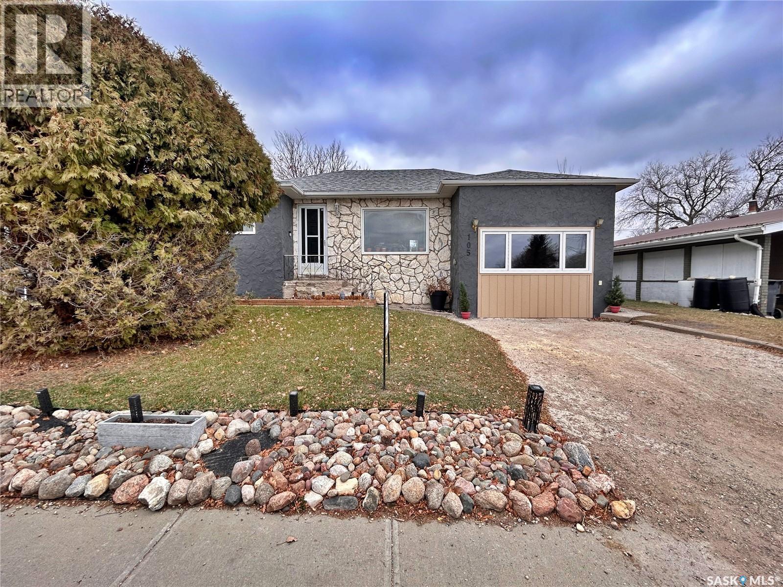 105 Railway Avenue, Wawota, Saskatchewan  S0G 5A0 - Photo 40 - SK022518