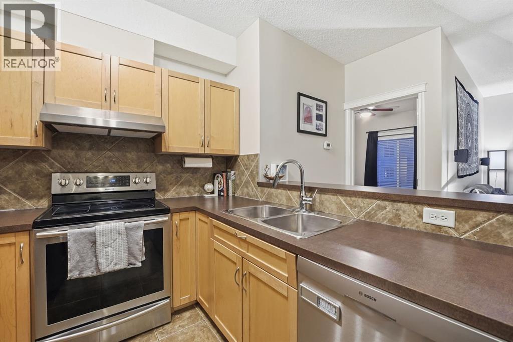 4311, 70 Panamount Drive Nw, Calgary, Alberta  T3K 5Z1 - Photo 7 - A2270422