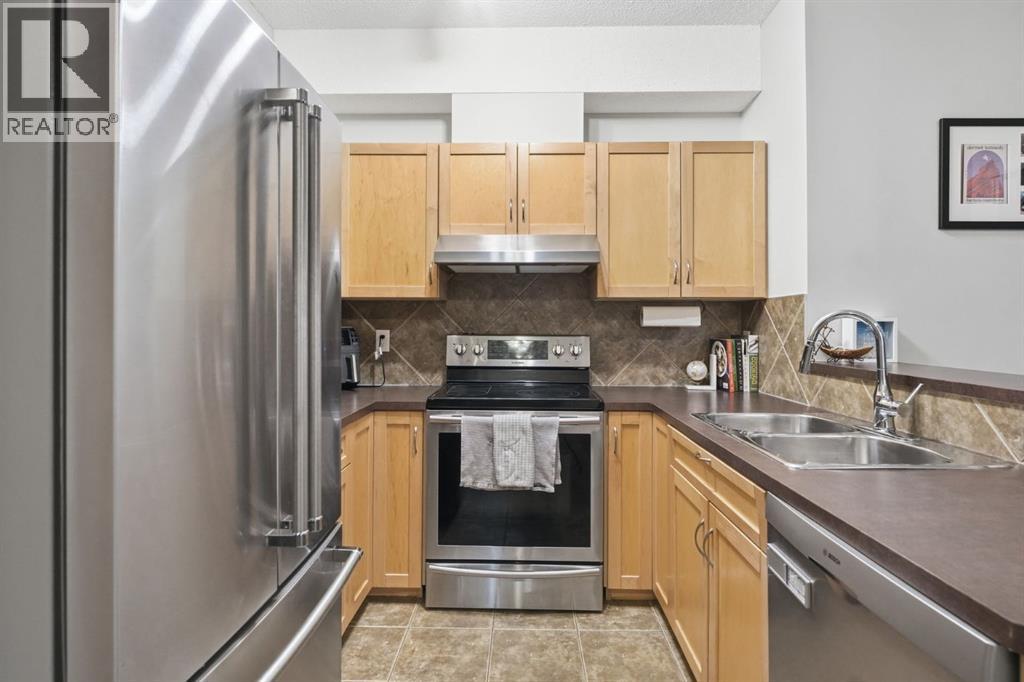 4311, 70 Panamount Drive Nw, Calgary, Alberta  T3K 5Z1 - Photo 6 - A2270422