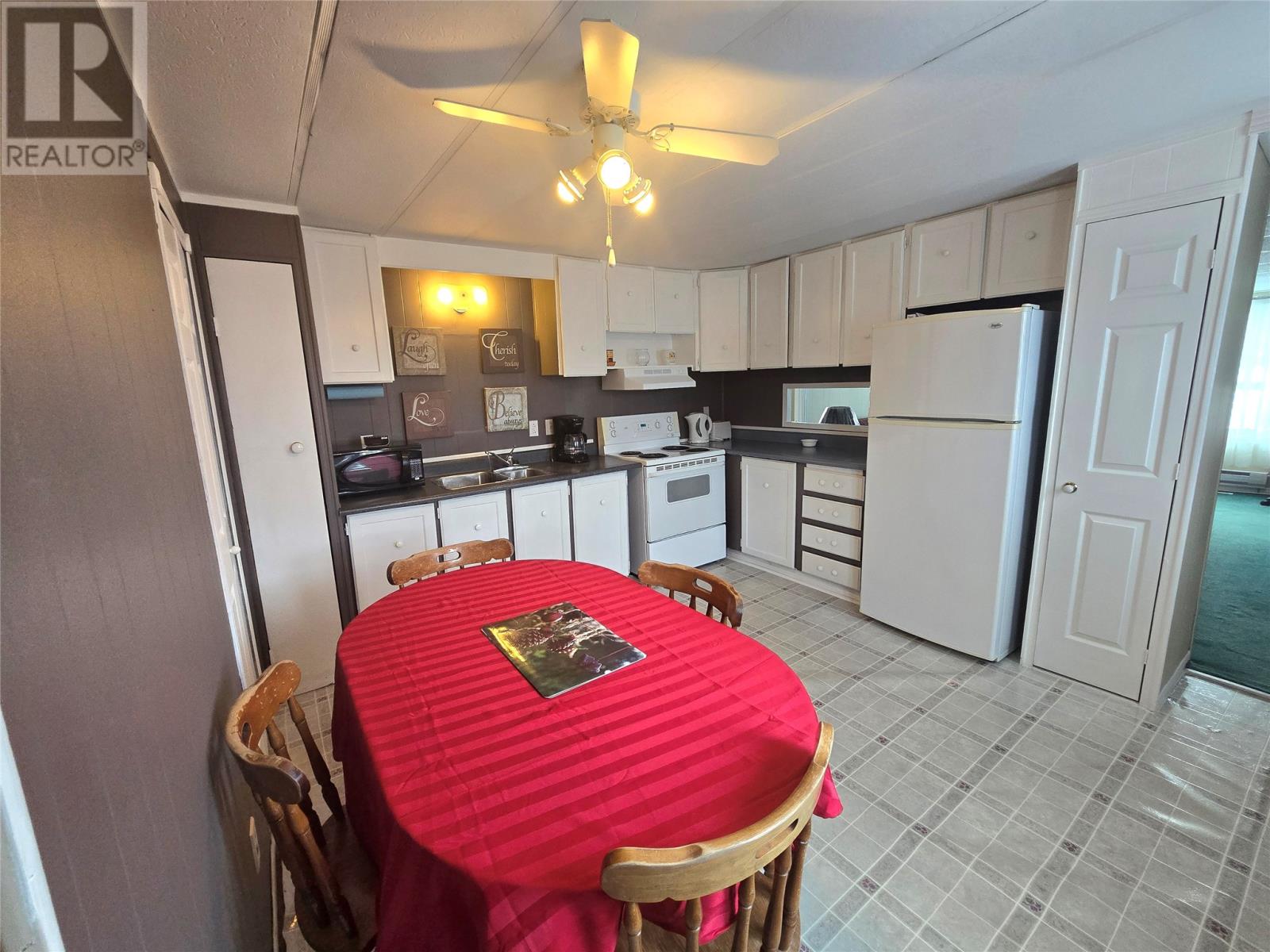 25 Walsh Avenue, Wabush, Newfoundland & Labrador  A0R 1B0 - Photo 12 - 1292697