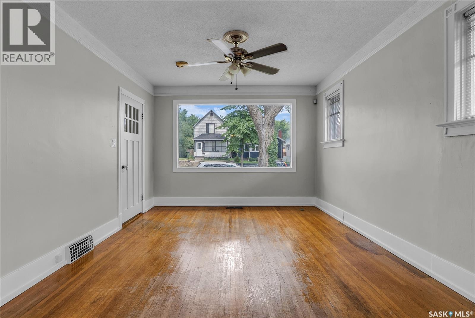 107 28th Street W, Saskatoon, Saskatchewan  S7L 0K1 - Photo 5 - SK024242