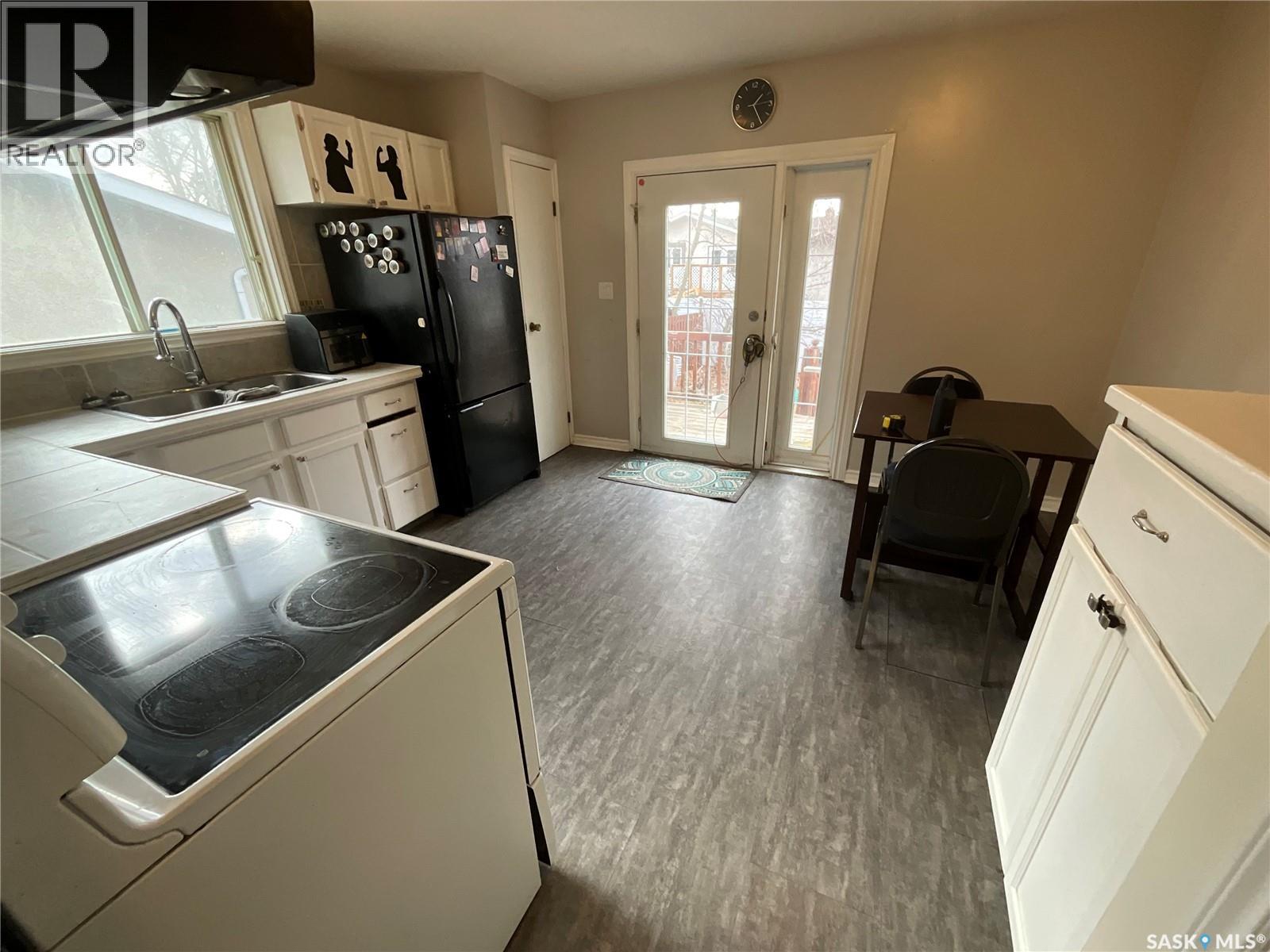 62 Andrews Crescent, Regina, Saskatchewan  S4R 7X7 - Photo 6 - SK024237